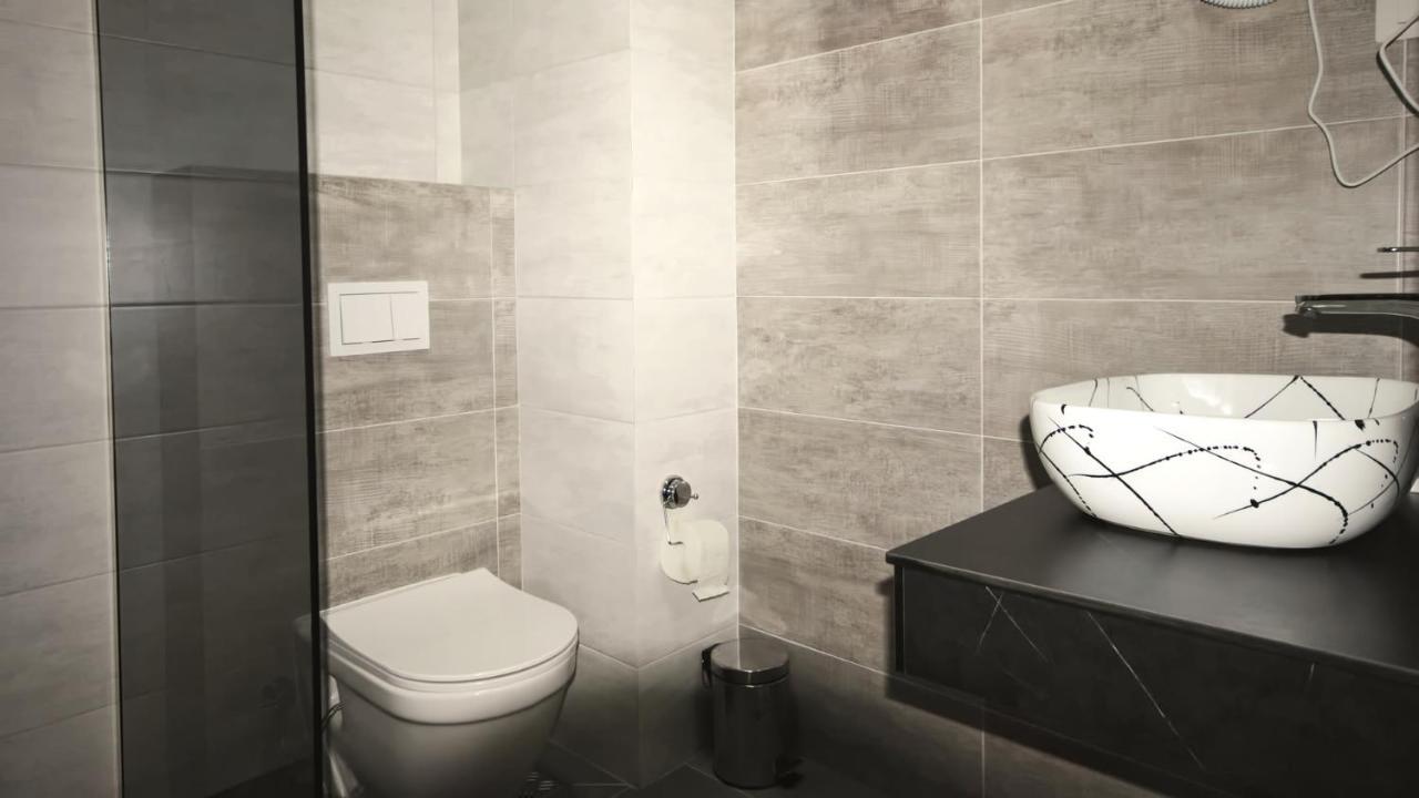 Hotel Callisto Πρίστινα Εξωτερικό φωτογραφία