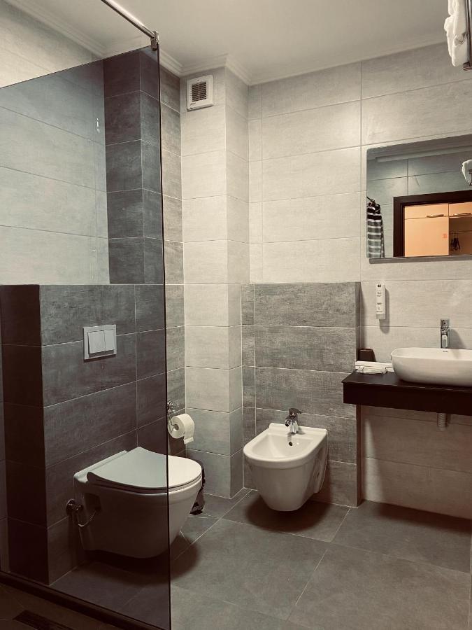 Hotel Callisto Πρίστινα Εξωτερικό φωτογραφία